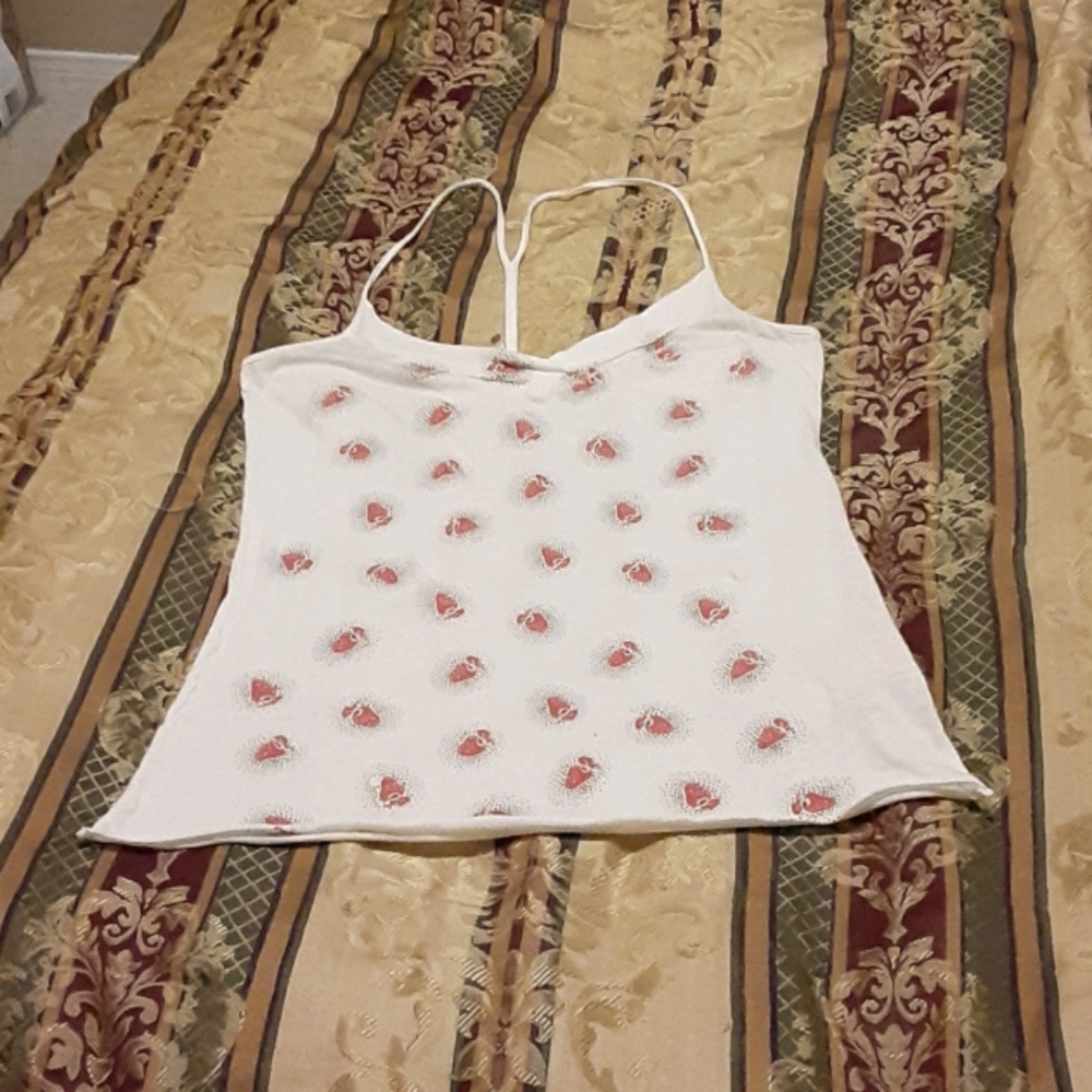 Strawberry tank 🍓